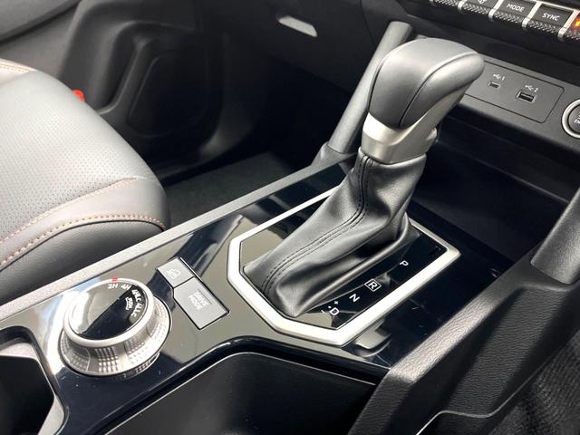 トライトン GSR 4WD ディーゼル 純正9インチナビ 全周囲カメラ eーアシスト AppleCarPlay レーダークルーズ 禁煙車 黒本革シート シートヒーター シートエアコン パワーシート コーナーセンサー(48枚目)