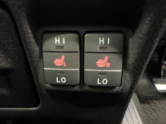 エスクァイア ハイブリッドＧｉ　両側電動スライドドア　トヨタセーフティセンス　禁煙車　ナビ　バックカメラ　ＥＴＣ　Ｂｌｕｅｔｏｏｔｈ再生　フルセグＴＶ　ドラレコ　シートヒーター　合皮シート　ＬＥＤヘッドライト　クルーズコントロール（8枚目）