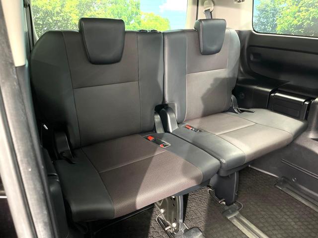 エスクァイア ハイブリッドＧｉ　両側電動スライドドア　トヨタセーフティセンス　禁煙車　ナビ　バックカメラ　ＥＴＣ　Ｂｌｕｅｔｏｏｔｈ再生　フルセグＴＶ　ドラレコ　シートヒーター　合皮シート　ＬＥＤヘッドライト　クルーズコントロール（11枚目）