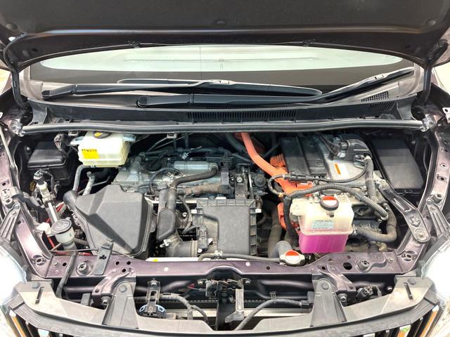 エスクァイア ハイブリッドＧｉ　両側電動スライドドア　トヨタセーフティセンス　禁煙車　ナビ　バックカメラ　ＥＴＣ　Ｂｌｕｅｔｏｏｔｈ再生　フルセグＴＶ　ドラレコ　シートヒーター　合皮シート　ＬＥＤヘッドライト　クルーズコントロール（20枚目）