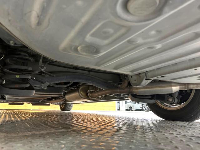 エスクァイア ハイブリッドＧｉ　両側電動スライドドア　トヨタセーフティセンス　禁煙車　ナビ　バックカメラ　ＥＴＣ　Ｂｌｕｅｔｏｏｔｈ再生　フルセグＴＶ　ドラレコ　シートヒーター　合皮シート　ＬＥＤヘッドライト　クルーズコントロール（27枚目）