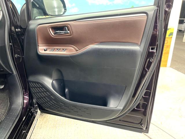 エスクァイア ハイブリッドＧｉ　両側電動スライドドア　トヨタセーフティセンス　禁煙車　ナビ　バックカメラ　ＥＴＣ　Ｂｌｕｅｔｏｏｔｈ再生　フルセグＴＶ　ドラレコ　シートヒーター　合皮シート　ＬＥＤヘッドライト　クルーズコントロール（39枚目）