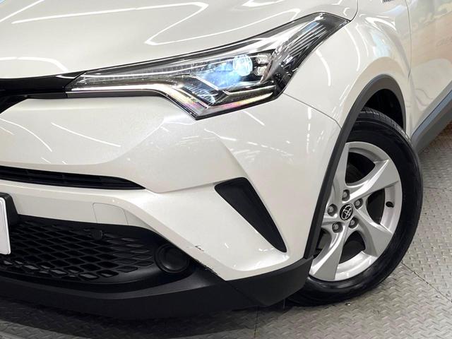 Ｃ－ＨＲ Ｓ　ＬＥＤパッケージ　トヨタセーフティセンス　レーダークルーズコントロール　ビルトインＥＴＣ　Ｂｌｕｅｔｏｏｔｈ再生　ＬＥＤヘッドライト　シーケンシャルターンランプ　純正１７インチアルミホイール　革巻きステアリング（11枚目）
