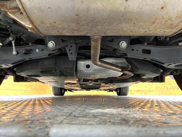 Ｃ－ＨＲ Ｓ　ＬＥＤパッケージ　トヨタセーフティセンス　レーダークルーズコントロール　ビルトインＥＴＣ　Ｂｌｕｅｔｏｏｔｈ再生　ＬＥＤヘッドライト　シーケンシャルターンランプ　純正１７インチアルミホイール　革巻きステアリング（18枚目）