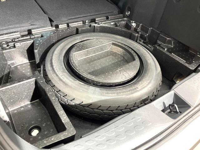 Ｃ－ＨＲ Ｓ　ＬＥＤパッケージ　トヨタセーフティセンス　レーダークルーズコントロール　ビルトインＥＴＣ　Ｂｌｕｅｔｏｏｔｈ再生　ＬＥＤヘッドライト　シーケンシャルターンランプ　純正１７インチアルミホイール　革巻きステアリング（20枚目）