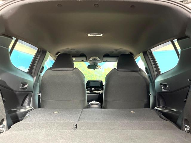 Ｃ－ＨＲ Ｓ　ＬＥＤパッケージ　トヨタセーフティセンス　レーダークルーズコントロール　ビルトインＥＴＣ　Ｂｌｕｅｔｏｏｔｈ再生　ＬＥＤヘッドライト　シーケンシャルターンランプ　純正１７インチアルミホイール　革巻きステアリング（21枚目）