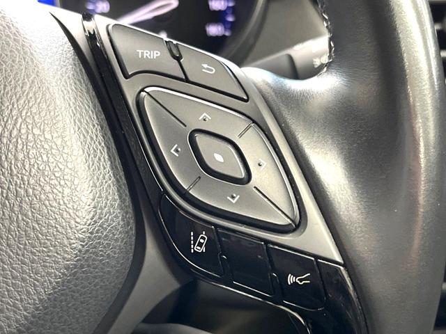 Ｃ－ＨＲ Ｓ　ＬＥＤパッケージ　トヨタセーフティセンス　レーダークルーズコントロール　ビルトインＥＴＣ　Ｂｌｕｅｔｏｏｔｈ再生　ＬＥＤヘッドライト　シーケンシャルターンランプ　純正１７インチアルミホイール　革巻きステアリング（39枚目）