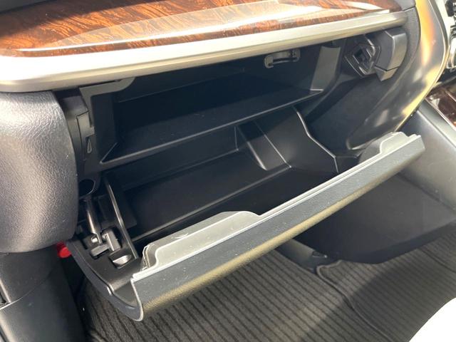 アルファード ２．５Ｘ　禁煙車　両側パワースライドドア　純正９インチディスプレイオーディオ　バックカメラ　セーフティセンス　レーダークルーズ　コーナーセンサー　レーンキープ　スマートキー　ＬＥＤヘッド　ＥＴＣ　オートライト（37枚目）