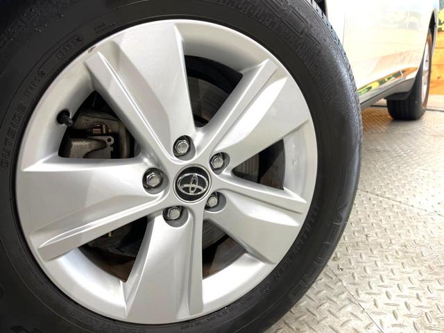 ハリアー エレガンス　禁煙車　純正９インチナビ　バックカメラ　セーフティセンス　レーダークルーズコントロール　パワーシート　ハーフレザーシート　ドライブレコーダー　コーナーセンサー　スマートキー　ＬＥＤヘッド　ＥＴＣ（13枚目）