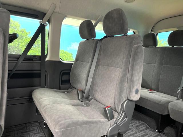 ハイエースワゴン GL トヨタセーフティセンス 禁煙車 クリアランスソナー スマートキー LEDヘッド オートハイビーム 車線逸脱警報 オートライト オートエアコン 純正15インチアルミホイール LEDフォグ(8枚目)