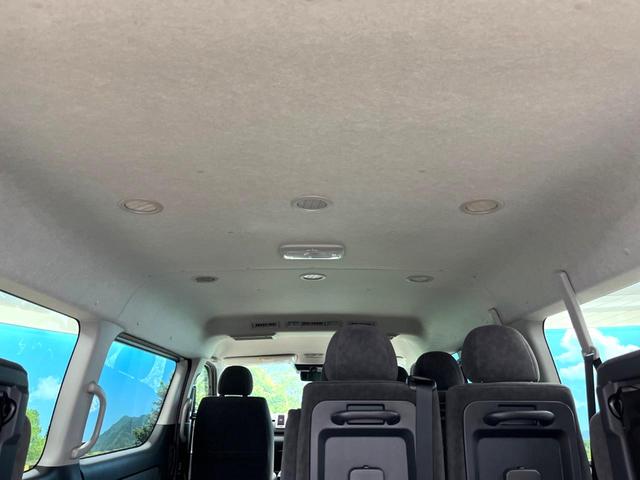 ハイエースワゴン GL トヨタセーフティセンス 禁煙車 クリアランスソナー スマートキー LEDヘッド オートハイビーム 車線逸脱警報 オートライト オートエアコン 純正15インチアルミホイール LEDフォグ(22枚目)