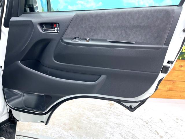 ハイエースワゴン GL トヨタセーフティセンス 禁煙車 クリアランスソナー スマートキー LEDヘッド オートハイビーム 車線逸脱警報 オートライト オートエアコン 純正15インチアルミホイール LEDフォグ(32枚目)