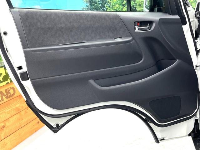 ハイエースワゴン GL トヨタセーフティセンス 禁煙車 クリアランスソナー スマートキー LEDヘッド オートハイビーム 車線逸脱警報 オートライト オートエアコン 純正15インチアルミホイール LEDフォグ(53枚目)