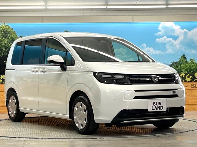 フリード エアー　登録済未使用車　純正８インチディスプレイオーディオ　バックカメラ　両側パワースライドドア　ホンダセンシング　渋滞追従付アダプティブクルーズ　Ｂｌｕｅｔｏｏｔｈ　ＡｐｐｌｅＣａｒＰｌａｙ　ＬＥＤヘッド（17枚目）