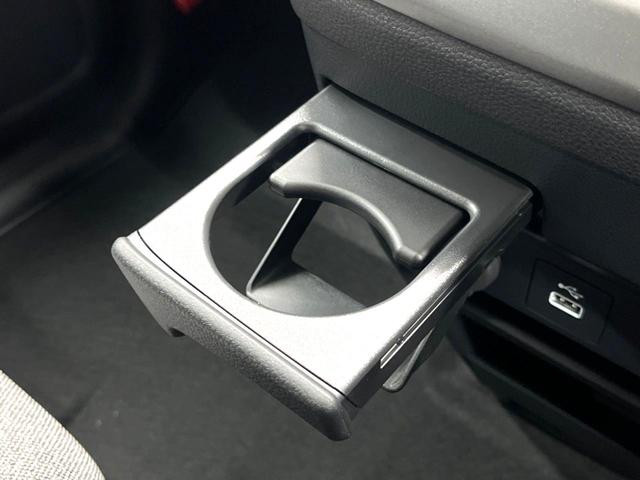 フリード エアー　登録済未使用車　純正８インチディスプレイオーディオ　バックカメラ　両側パワースライドドア　ホンダセンシング　渋滞追従付アダプティブクルーズ　Ｂｌｕｅｔｏｏｔｈ　ＡｐｐｌｅＣａｒＰｌａｙ　ＬＥＤヘッド（33枚目）