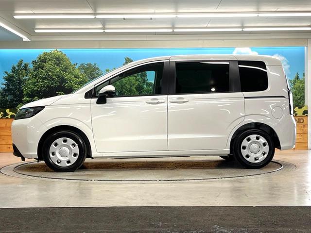 フリード エアー　登録済未使用車　純正８インチディスプレイオーディオ　バックカメラ　両側パワースライドドア　ホンダセンシング　渋滞追従付アダプティブクルーズ　Ｂｌｕｅｔｏｏｔｈ　ＡｐｐｌｅＣａｒＰｌａｙ　ＬＥＤヘッド（56枚目）