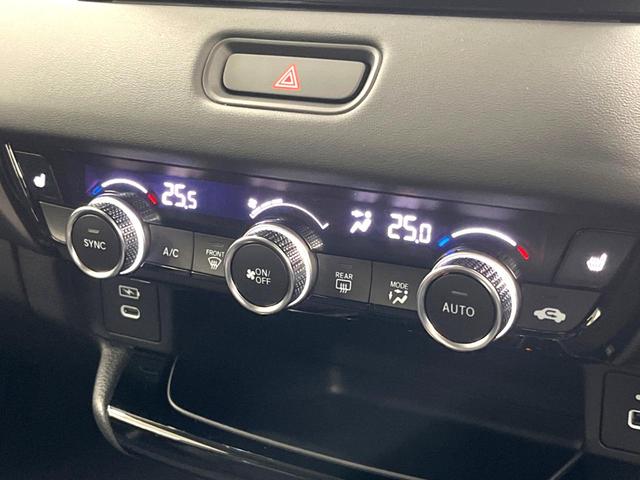 【シートヒーター】寒い日に重宝するシートヒーター！エアコンより早く温まってくれるので寒がりの人も安心ですね♪エアコンの温風は乾燥するから苦手、という方にもをおすすめです。