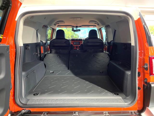 FJクルーザー カラーパッケージ 禁煙車 Panasonicナビフルセグ バックカメラ ドライブレコーダー ETC Bluetooth クルーズコントロール バックソナー リアフォグランプ 革巻きステアリング(11枚目)