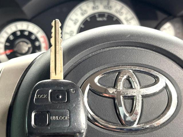 FJクルーザー カラーパッケージ 禁煙車 Panasonicナビフルセグ バックカメラ ドライブレコーダー ETC Bluetooth クルーズコントロール バックソナー リアフォグランプ 革巻きステアリング(28枚目)