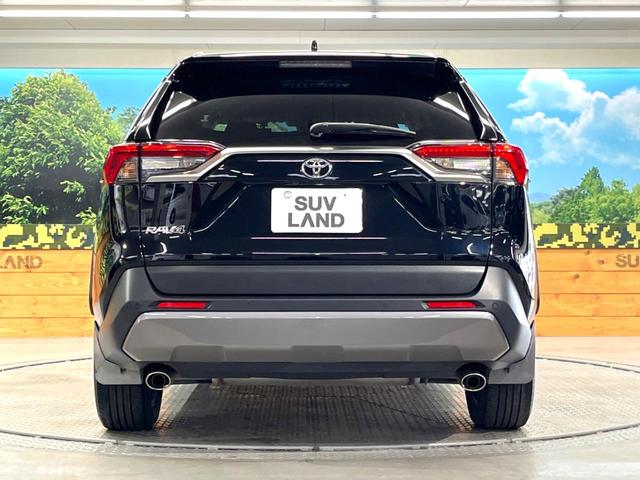 安心の最長１０年・走行無制限保証（有償）をご用意。保証内容も充実はもちろん、無料点検＆オイル交換や、年中無休の全国・２４時間ロードサービスも付帯されておりますのでご安心下さい。