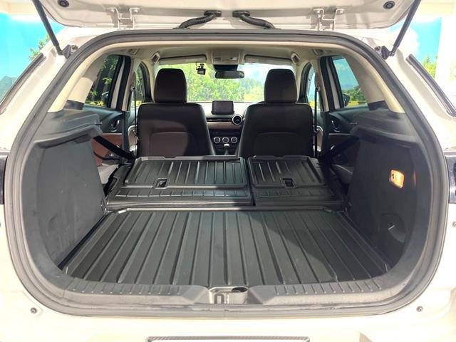 後席を格納すると、これだけの広さが！シーンに合わせたシートアレンジで、大きな荷物も積むことが出来ます♪