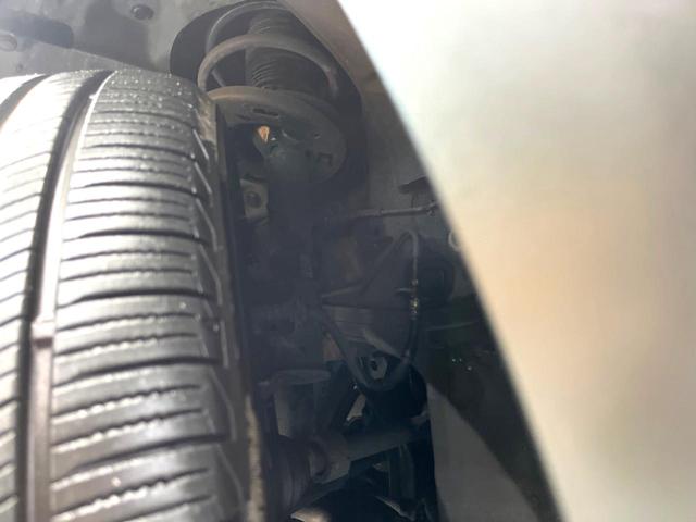 お車を安心してお乗りいただく為には、足回りの定期点検が欠かせません。サービスサポート（有償保証）では無料点検もご提供しており、安心のカーライフをお過ごしいただけるサポート体制が整っています。