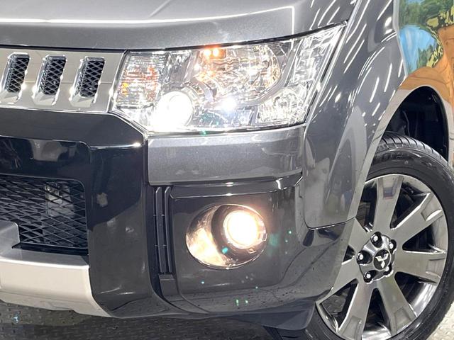 【ＬＥＤヘッドライト】悪天候や夜間走行時も良好な視界を確保し安心して運転できる高輝度ＬＥＤヘッドライトを装備！点灯速度が早く、消費電力も抑えられています。