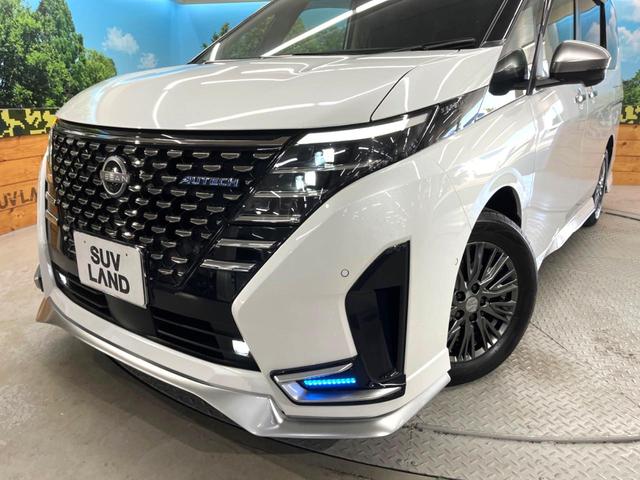 【ＬＥＤヘッドライト】悪天候や夜間走行時も良好な視界を確保し安心して運転できる高輝度ＬＥＤヘッドライトを装備！点灯速度が早く、消費電力も抑えられています。