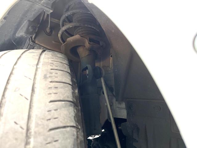 お車を安心してお乗りいただく為には、足回りの定期点検が欠かせません。サービスサポート（有償保証）では無料点検もご提供しており、安心のカーライフをお過ごしいただけるサポート体制が整っています。