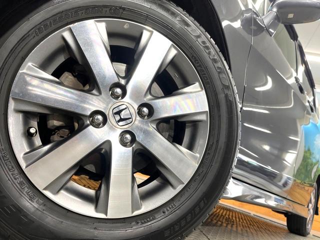 フリード Ｇ　エアロ　ジャストセレクション　両側電動ドア　純正ナビ　バックカメラ　ＥＴＣ　ＨＩＤヘッドランプ　７人乗り　ＣＤ再生　盗難防止装置　プライバシーガラス　オートライト（13枚目）