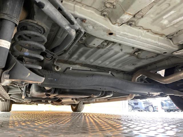 フリード Ｇ　エアロ　ジャストセレクション　両側電動ドア　純正ナビ　バックカメラ　ＥＴＣ　ＨＩＤヘッドランプ　７人乗り　ＣＤ再生　盗難防止装置　プライバシーガラス　オートライト（23枚目）