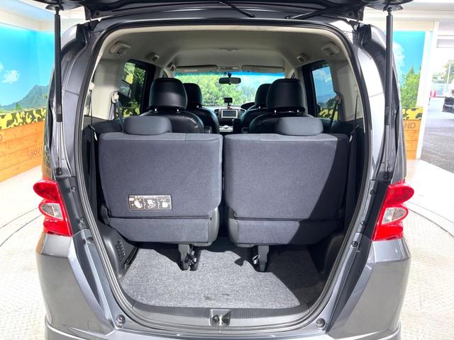 フリード Ｇ　エアロ　ジャストセレクション　両側電動ドア　純正ナビ　バックカメラ　ＥＴＣ　ＨＩＤヘッドランプ　７人乗り　ＣＤ再生　盗難防止装置　プライバシーガラス　オートライト（25枚目）