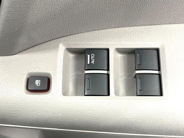 フリード Ｇ　エアロ　ジャストセレクション　両側電動ドア　純正ナビ　バックカメラ　ＥＴＣ　ＨＩＤヘッドランプ　７人乗り　ＣＤ再生　盗難防止装置　プライバシーガラス　オートライト（37枚目）