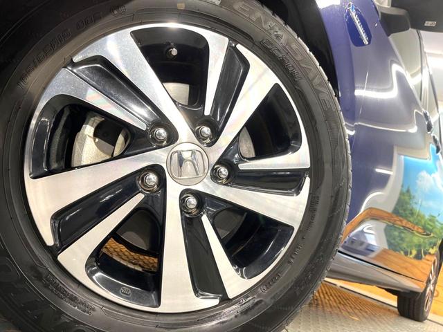 フリードハイブリッド ハイブリッド・ＥＸ　両側電動スライドドア　フリップダウンモニター　バックカメラ　ホンダセンシング　レーダークルーズコントロール　禁煙車　ハーフレザーシート　ドライブレコーダー　コーナーセンサー　前席シートヒーター　ＥＴＣ（14枚目）