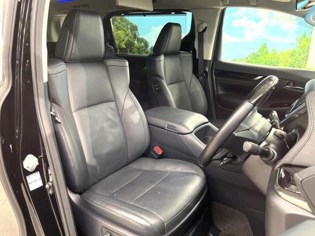 ヴェルファイア ２．５Ｚ　Ｇエディション　禁煙車　純正１０インチナビ　フリップダウン　バックカメラ　シートベンチレーション　エグゼクティブパワーシート　３眼ＬＥＤヘッド　両側パワースライドドア　パワーバックドア　セーフティセンス（8枚目）