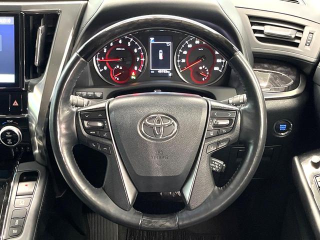 ヴェルファイア ２．５Ｚ　Ｇエディション　禁煙車　純正１０インチナビ　フリップダウン　バックカメラ　シートベンチレーション　エグゼクティブパワーシート　３眼ＬＥＤヘッド　両側パワースライドドア　パワーバックドア　セーフティセンス（12枚目）