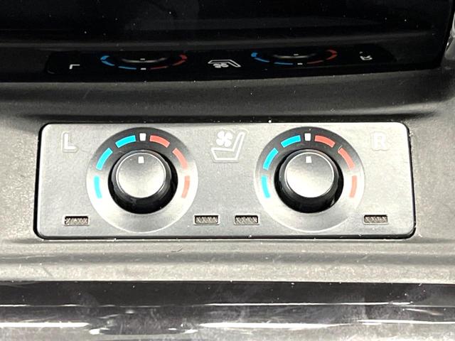 ヴェルファイア ２．５Ｚ　Ｇエディション　禁煙車　純正１０インチナビ　フリップダウン　バックカメラ　シートベンチレーション　エグゼクティブパワーシート　３眼ＬＥＤヘッド　両側パワースライドドア　パワーバックドア　セーフティセンス（29枚目）