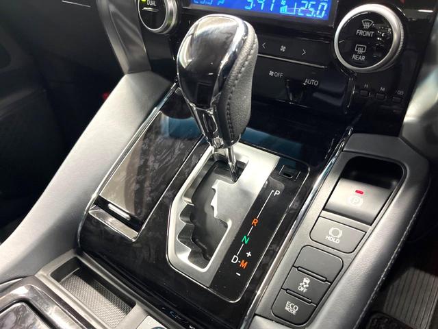 ヴェルファイア ２．５Ｚ　Ｇエディション　禁煙車　純正１０インチナビ　フリップダウン　バックカメラ　シートベンチレーション　エグゼクティブパワーシート　３眼ＬＥＤヘッド　両側パワースライドドア　パワーバックドア　セーフティセンス（31枚目）