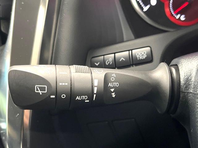 ヴェルファイア ２．５Ｚ　Ｇエディション　禁煙車　純正１０インチナビ　フリップダウン　バックカメラ　シートベンチレーション　エグゼクティブパワーシート　３眼ＬＥＤヘッド　両側パワースライドドア　パワーバックドア　セーフティセンス（40枚目）