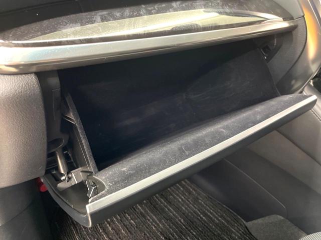 ヴェルファイア ２．５Ｚ　Ｇエディション　禁煙車　純正１０インチナビ　フリップダウン　バックカメラ　シートベンチレーション　エグゼクティブパワーシート　３眼ＬＥＤヘッド　両側パワースライドドア　パワーバックドア　セーフティセンス（47枚目）