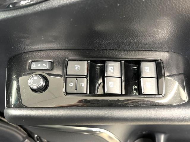 ヴェルファイア ２．５Ｚ　Ｇエディション　禁煙車　純正１０インチナビ　フリップダウン　バックカメラ　シートベンチレーション　エグゼクティブパワーシート　３眼ＬＥＤヘッド　両側パワースライドドア　パワーバックドア　セーフティセンス（50枚目）