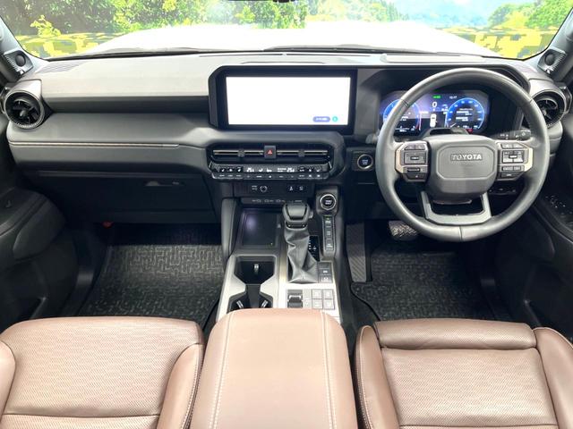 ランドクルーザー２５０ ＺＸファーストエディション　ムーンルーフ　丸目ＬＥＤ　１２．３インチナビ　アドバンストパーク　床下透過パノラミックビュー　ブラインドスポット　ＪＢＬサウンド　シートベンチレーション　デジタルインナーミラー　ステアリングヒーター（2枚目）