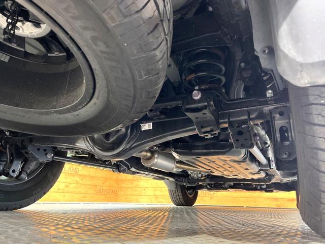 ランドクルーザー２５０ ＺＸファーストエディション　ムーンルーフ　丸目ＬＥＤ　１２．３インチナビ　アドバンストパーク　床下透過パノラミックビュー　ブラインドスポット　ＪＢＬサウンド　シートベンチレーション　デジタルインナーミラー　ステアリングヒーター（23枚目）