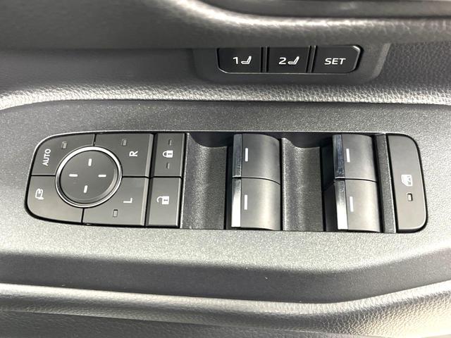 ランドクルーザー２５０ ＺＸファーストエディション　ムーンルーフ　丸目ＬＥＤ　１２．３インチナビ　アドバンストパーク　床下透過パノラミックビュー　ブラインドスポット　ＪＢＬサウンド　シートベンチレーション　デジタルインナーミラー　ステアリングヒーター（51枚目）