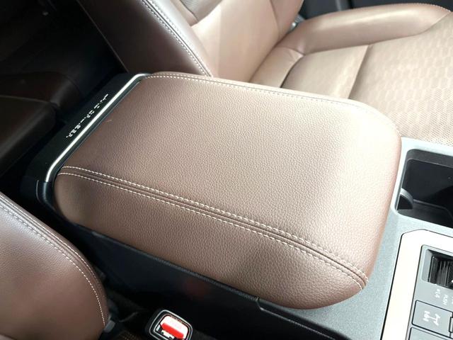 ランドクルーザー２５０ ＺＸファーストエディション　ムーンルーフ　丸目ＬＥＤ　１２．３インチナビ　アドバンストパーク　床下透過パノラミックビュー　ブラインドスポット　ＪＢＬサウンド　シートベンチレーション　デジタルインナーミラー　ステアリングヒーター（65枚目）