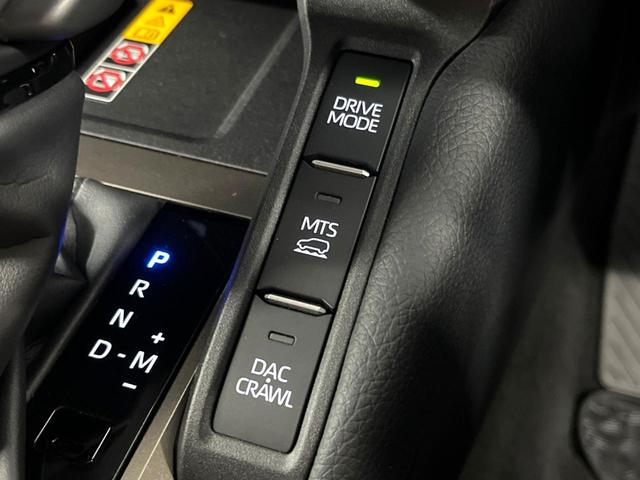 ランドクルーザー２５０ ＺＸファーストエディション　ムーンルーフ　丸目ＬＥＤ　１２．３インチナビ　アドバンストパーク　床下透過パノラミックビュー　ブラインドスポット　ＪＢＬサウンド　シートベンチレーション　デジタルインナーミラー　ステアリングヒーター（69枚目）
