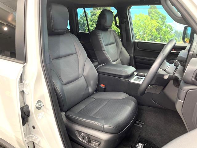 ランドクルーザー２５０ ＶＸ　ムーンルーフ　禁煙車　１２．３インチディスプレイオーディオ　パノラミックビュー　シートベンチレーション　ブラインドスポット　革シート　パワーバックドア　セーフティセンス　レーダークルーズ　ＥＴＣ２．０（8枚目）