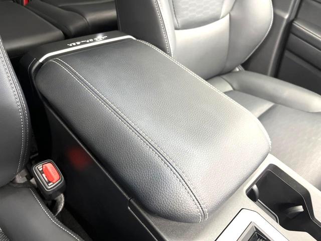 ランドクルーザー２５０ ＶＸ　ムーンルーフ　禁煙車　１２．３インチディスプレイオーディオ　パノラミックビュー　シートベンチレーション　ブラインドスポット　革シート　パワーバックドア　セーフティセンス　レーダークルーズ　ＥＴＣ２．０（36枚目）