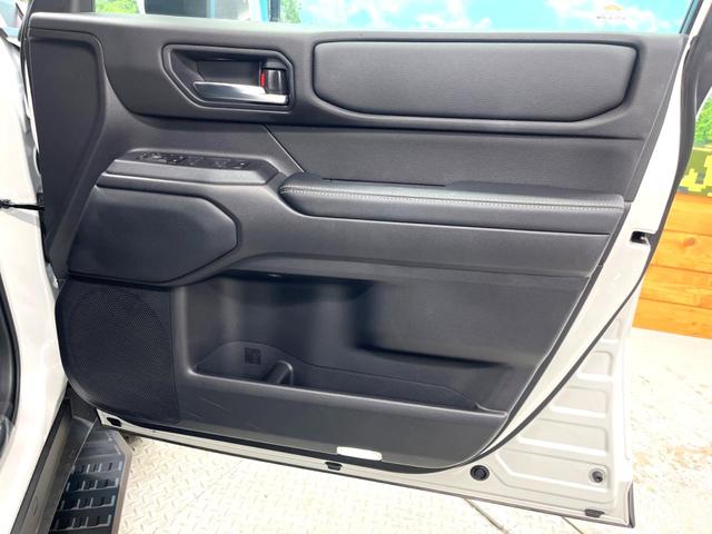 ランドクルーザー２５０ ＶＸ　ムーンルーフ　禁煙車　１２．３インチディスプレイオーディオ　パノラミックビュー　シートベンチレーション　ブラインドスポット　革シート　パワーバックドア　セーフティセンス　レーダークルーズ　ＥＴＣ２．０（43枚目）