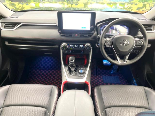 ＲＡＶ４ アドベンチャー　オフロードパッケージＩＩ　禁煙車　１０．５インチディスプレイオーディオ　パノラミックビュー　シートベンチレーション　デジタルインナーミラー　メモリー付パワーシート　ハンズフリーパワーバックドア　ブラインドスポットモニター（2枚目）